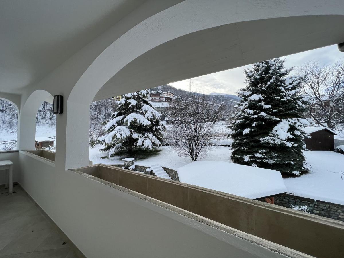 Casa Palmi - Appartamento In Villa Aosta Exterior photo